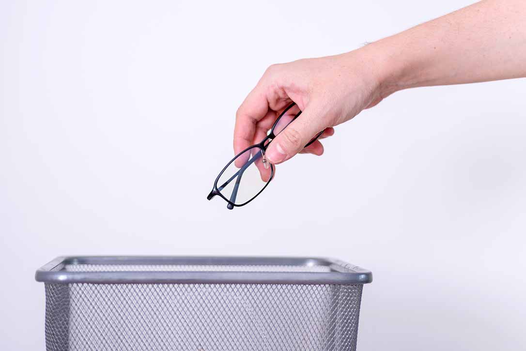 Throwing eyeglasses awsy Throwing eyeglasses awsy